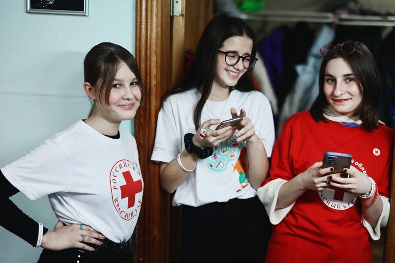 Великий Новгород с Красным Крестом